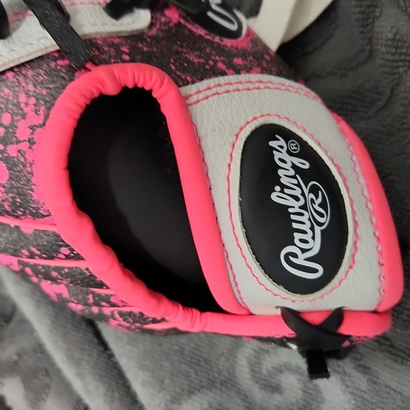 Rawlings White Pink Black T-Ball Glove Girls 9" Regular Left Handed New With Tag - Picture 8 of 12